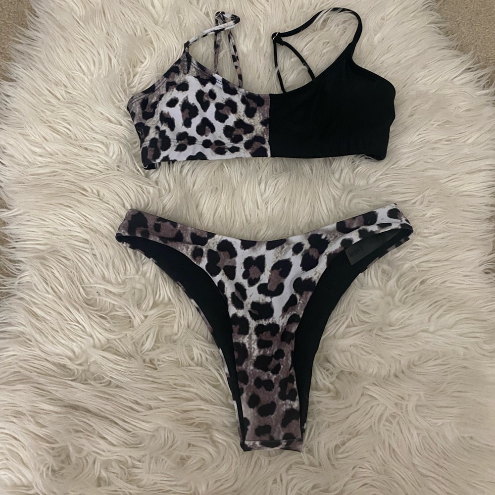 super cute summer bikini from shein half cheetah print half black